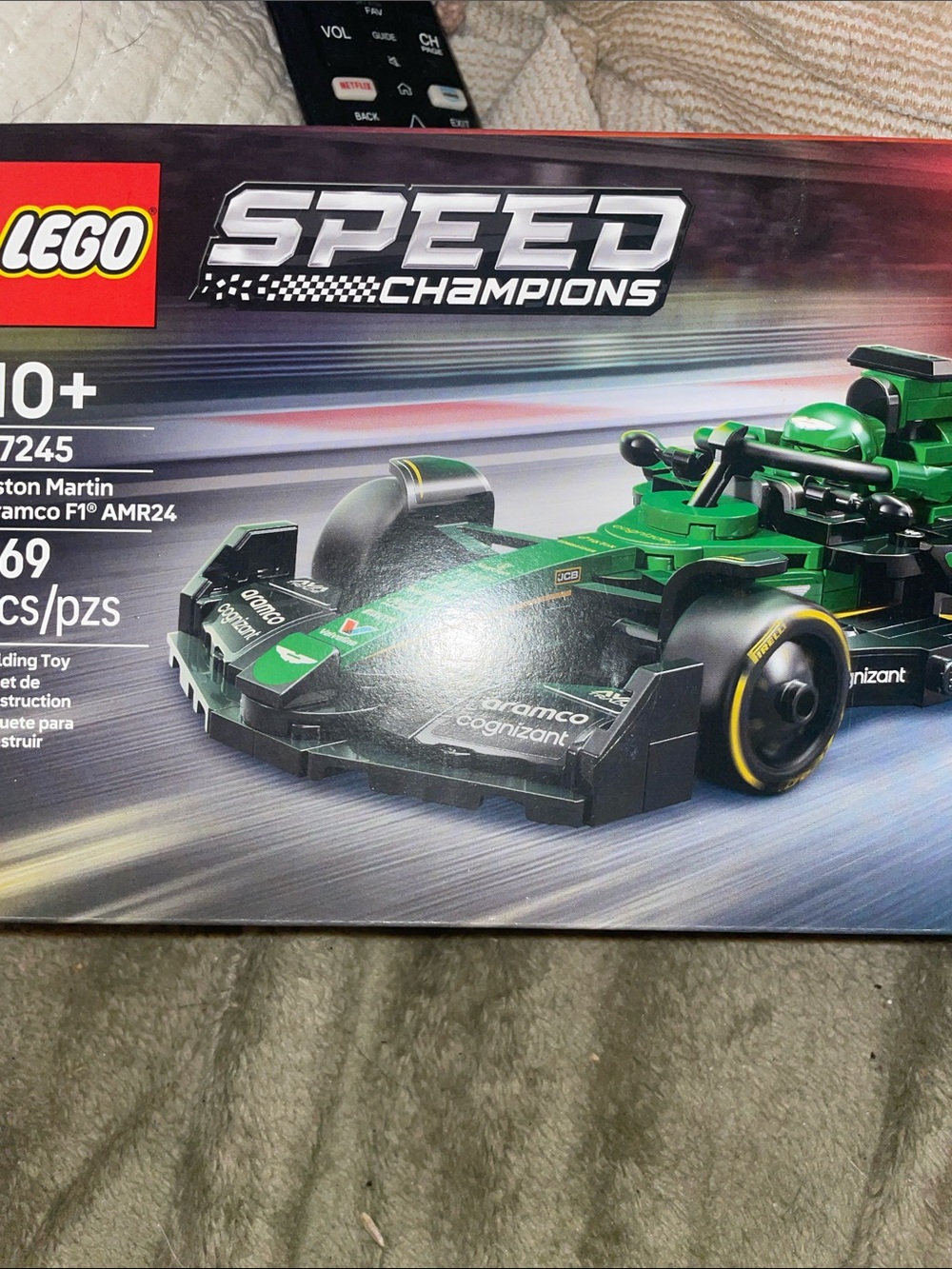 LEGO Speed Champions Green and Black Aston Martin F1 Race Car
